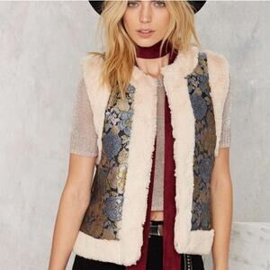Nasty Gal Floral Faux Fur Vest - Cream and Blue